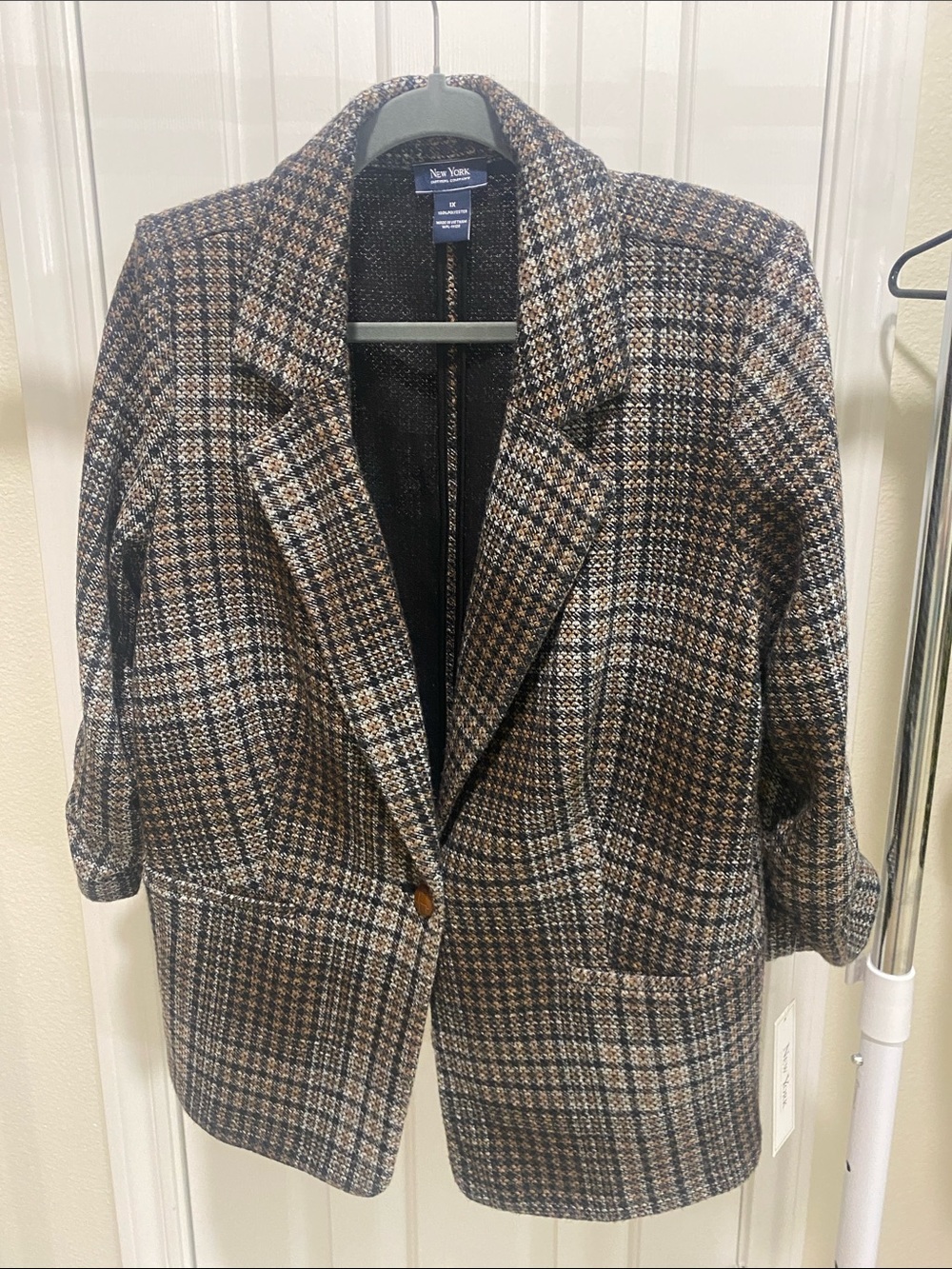 New York & Company Brown and Black Plaid Lightweight Blazer Jacket Size 1X NWT